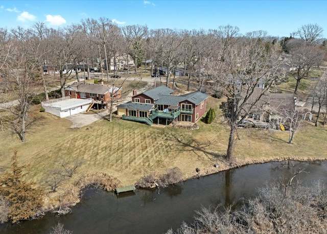 Property at 2745 Lari Ct, West Bloomfield, MI 48324, 4 beds, 3 baths