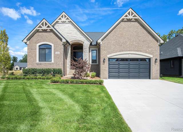 Property at 13851 Arthur Ct, Washington Township, MI 48094, 3 beds, 2.5 baths