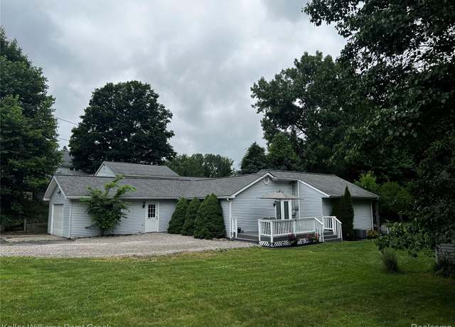 Property at 1320 W Drahner Rd, Oxford, MI 48371, 3 beds, 2 baths