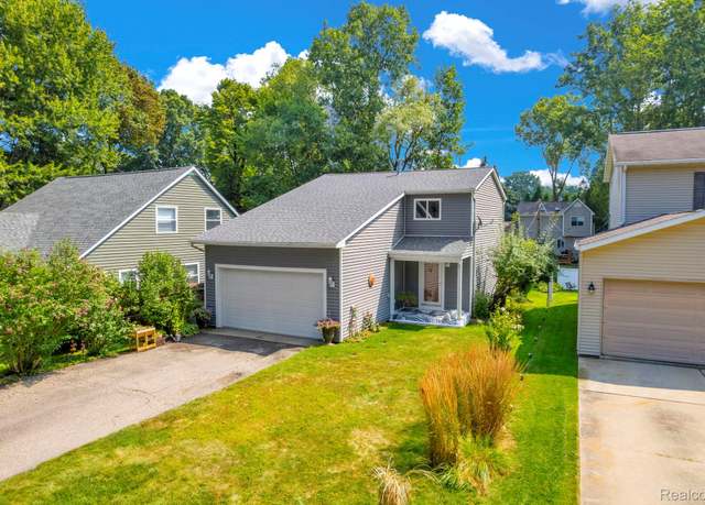 Property at 3852 Florman, Waterford Charter Township, MI 48329, 3 beds, 1.5 baths