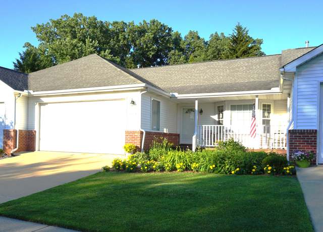 Property at 1016 Curzon St, Howell, MI 48843, 2 beds, 2.5 baths
