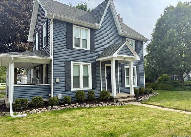 Property at 18 Park St, Oxford, MI 48371, 4 beds, 2 baths
