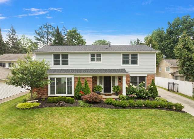 Property at 1345 Fairway Dr, Birmingham, MI 48009, 4 beds, 2.5 baths