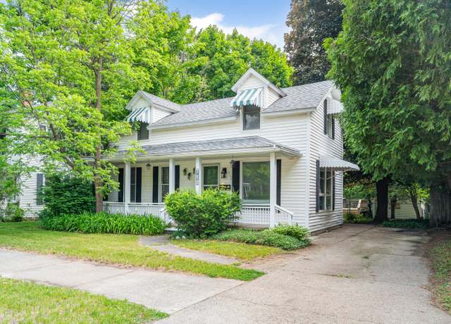 Property at 712 Rose Ave, Big Rapids, MI 49307, 2 beds, 1 bath