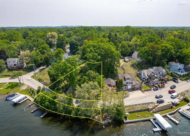 Property at 411 Heights Road Rd, Lake Orion, MI 48362