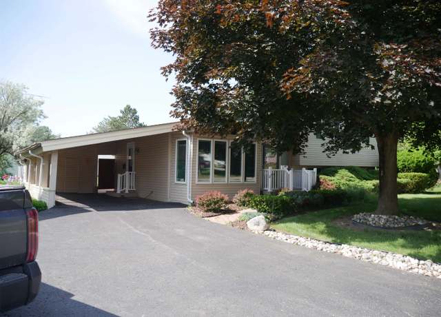 Property at 458 Morrison St, West Branch, MI 48661, 3 beds, 1.5 baths