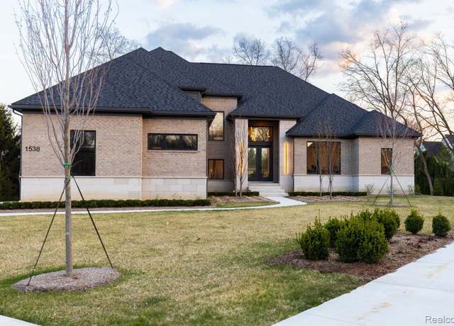 Property at 1538 Linden Ct, Rochester Hills, MI 48306, 4 beds, 4.5 baths