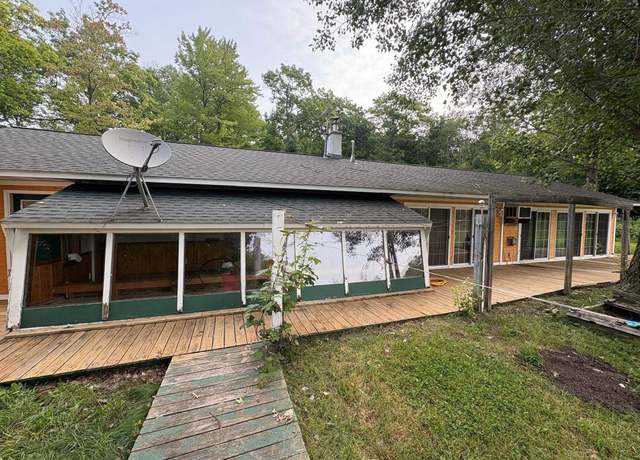 Property at 42936 Superior Rd, Houghton, MI 49931, 3 beds, 1.5 baths