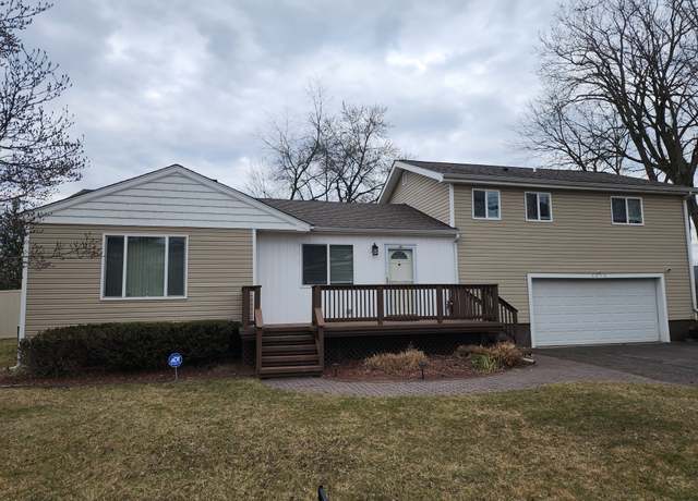 Property at 5076 Coshocton Dr, Waterford, MI 48327, 4 beds, 2 baths