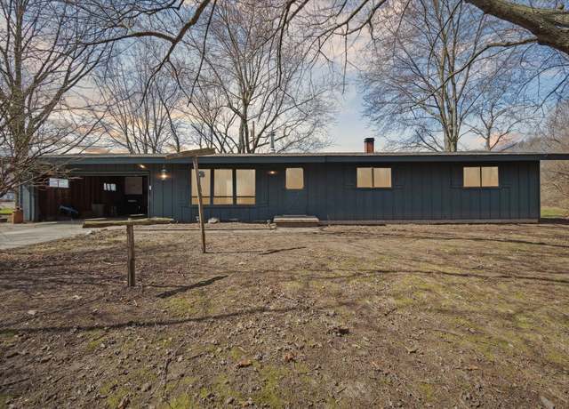 Property at 7925 Hough Rd, Almont, MI 48003, 3 beds, 1.5 baths