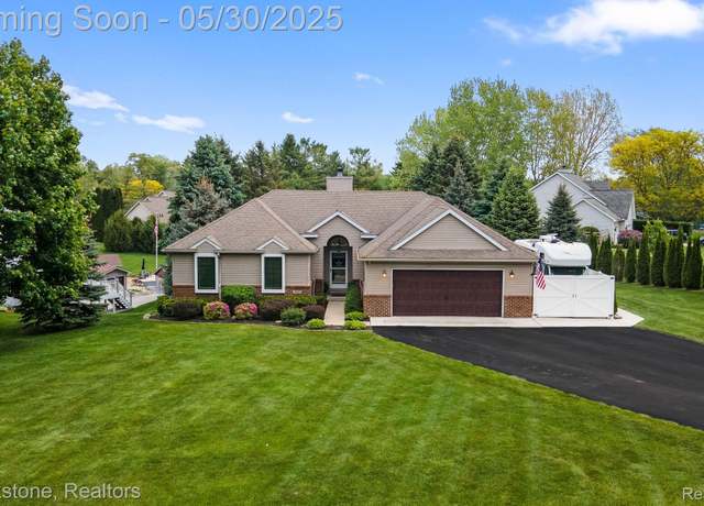 Property at 500 Aarons Way, Ortonville, MI 48462, 3 beds, 3 baths
