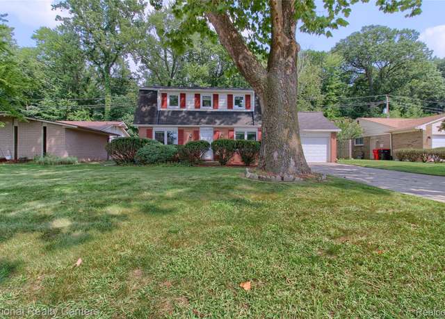 Property at 23730 Edinburgh St, Southfield, MI 48033, 4 beds, 2.5 baths