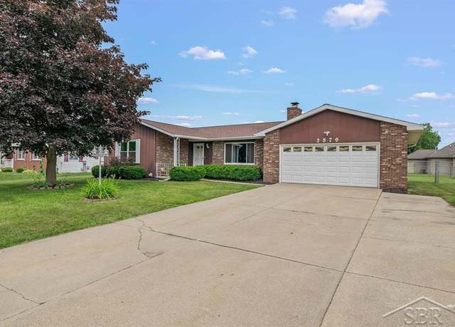 Property at 2879 Briarwood Dr, Saginaw, MI 48601, 3 beds, 3 baths
