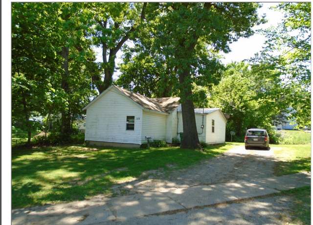 Property at 159 Spring St, Battle Creek, MI 49037, 3 beds, 1 bath