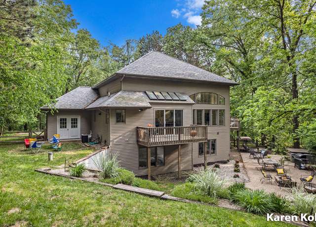 Property at 240 Pettis Ave NE, Ada, MI 49301, 4 beds, 2.5 baths