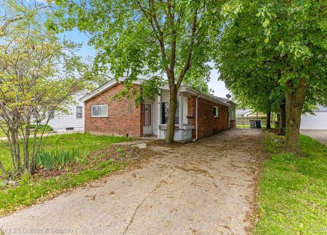 Property at 80 E Mahan Ave, Hazel Park, MI 48030, 4 beds, 2 baths