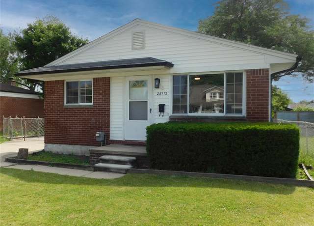 Property at 28112 Florence St, St Clair Shores, MI 48081, 3 beds, 1.5 baths