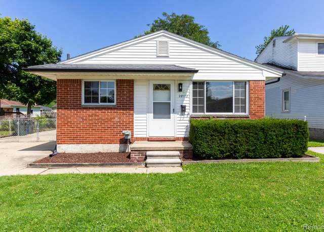 Property at 28112 Florence St, St Clair Shores, MI 48081, 3 beds, 1.5 baths