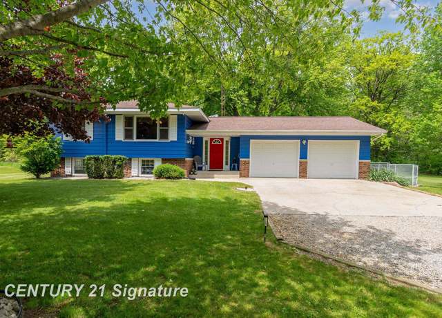 Property at 1825 E Chippewa River Road Rd, Midland, MI 48640, 4 beds, 2 baths
