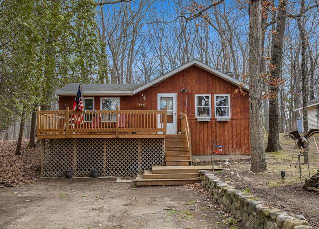 Property at 16824 Shawano Dr NE, Sand Lake, MI 49343, 2 beds, 1 bath