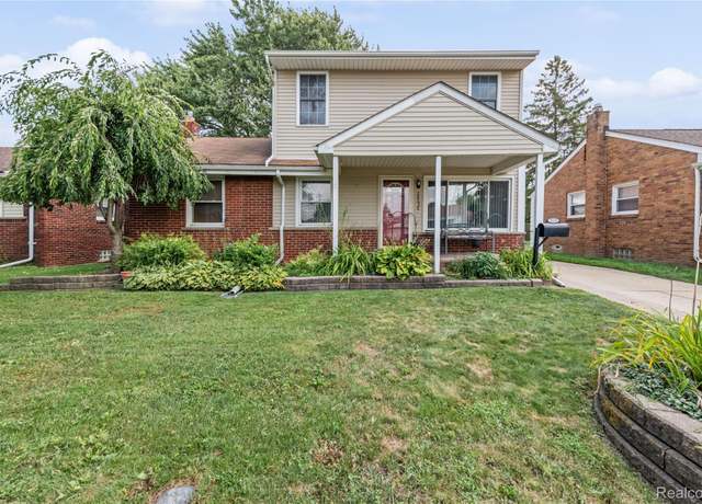 Property at 28638 Fountain St, Roseville, MI 48066, 4 beds, 2.5 baths
