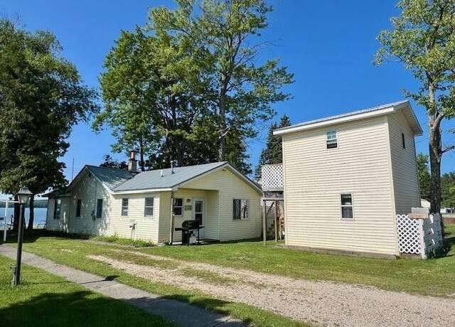 Property at 9137 N Lake Shore Dr, Grayling, MI 49738, 2 beds, 1 bath