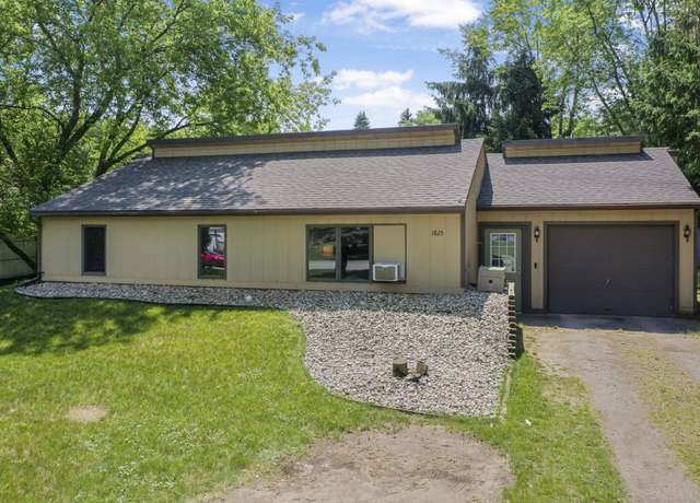 Property at 1825 Michigan Ave, Cadillac, MI 49601, 3 beds, 1 bath