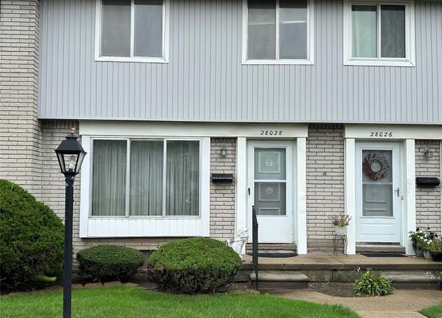 Property at 28028 Universal Dr, Warren, MI 48092, 3 beds, 1.5 baths