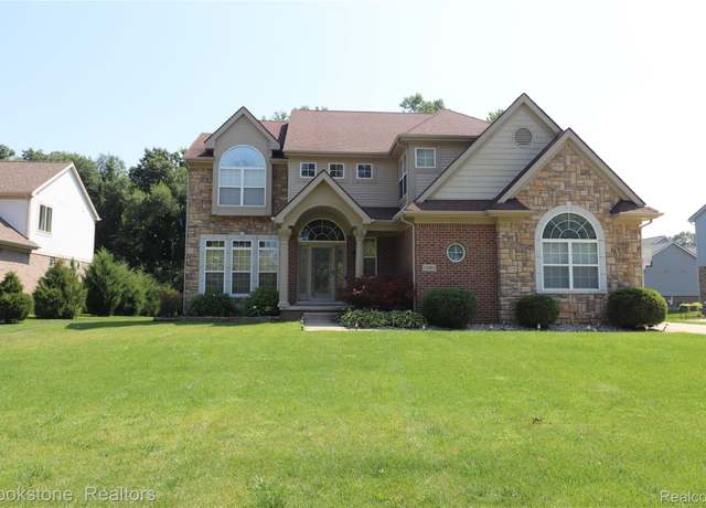 Property at 13961 Cobblestone Creek Dr, Belleville, MI 48111, 4 beds, 3.5 baths