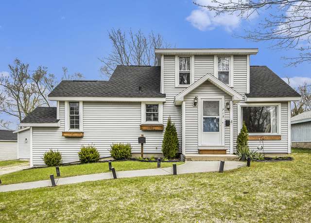 Property at 715 Foley St, Kalamazoo, MI 49001, 2 beds, 1 bath
