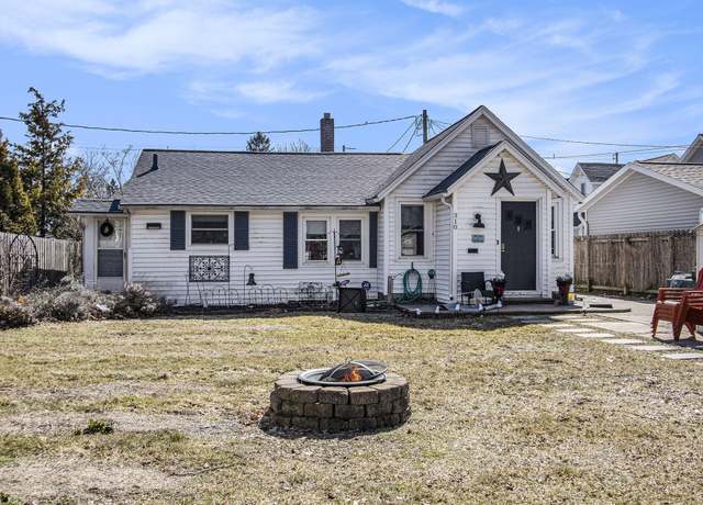Property at 310 Van Buren St, South Haven, MI 49090, 3 beds, 2 baths