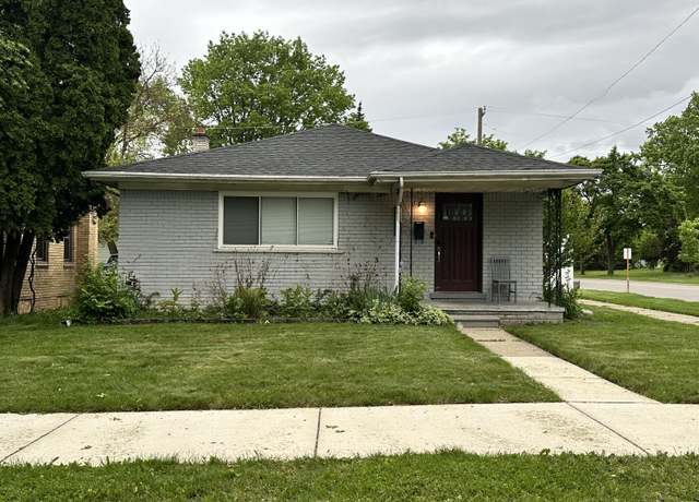 Property at 22400 W Chicago St, Redford, MI 48239, 3 beds, 2 baths