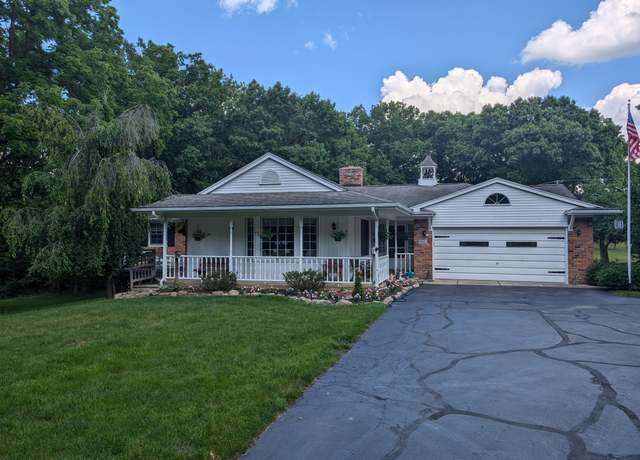 Property at 3641 Green Lake Rd, West Bloomfield, MI 48324, 4 beds, 4 baths