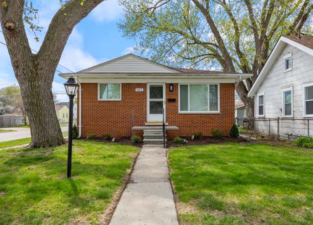 Property at 305 W Harwood Ave, Madison Heights, MI 48071, 3 beds, 1 bath