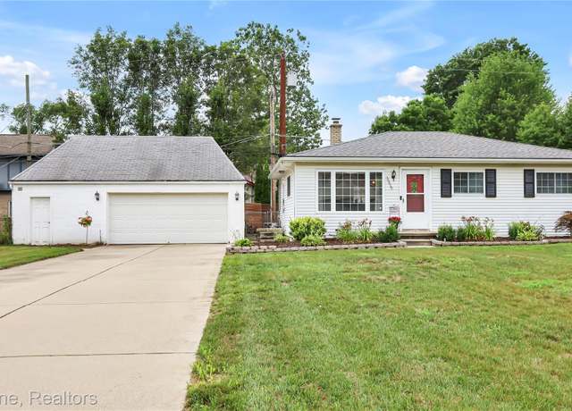 Property at 39419 Augusta Ave, Sterling Heights, MI 48313, 3 beds, 1 bath