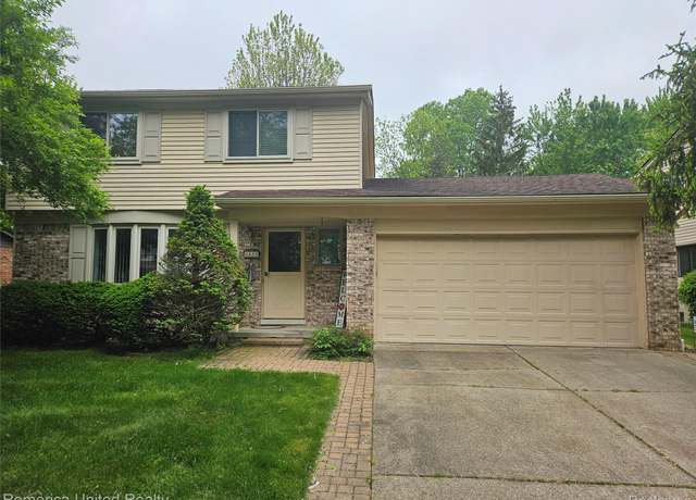 Property at 3455 Harmony Dr, Troy, MI 48083, 3 beds, 1.5 baths