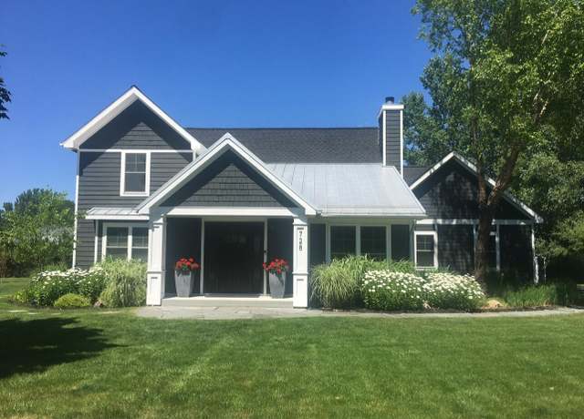 Property at 728 Wilderness Ridge Dr, Douglas, MI 49406, 4 beds, 2.5 baths