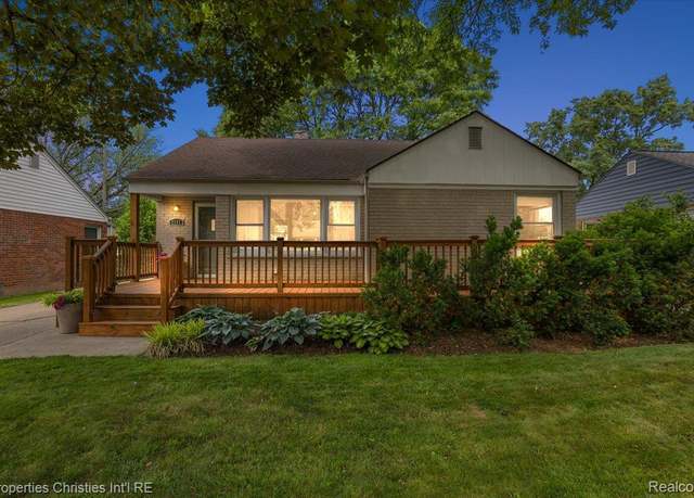 Property at 2111 Ellwood Ave, Berkley, MI 48072, 3 beds, 1.5 baths