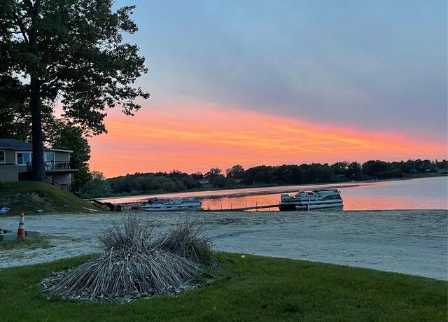 Property at 2074 Gray Park Dr, Lapeer, MI 48446, 2 beds, 1 bath