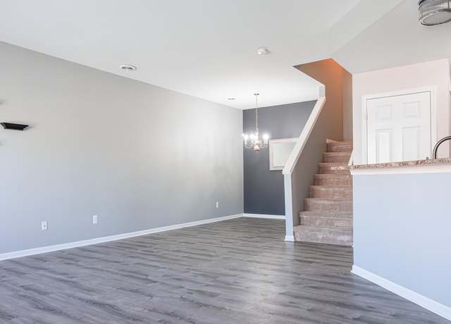 Property at 3050 Cloverly Ln, Ann Arbor, MI 48108, 2 beds, 2.5 baths