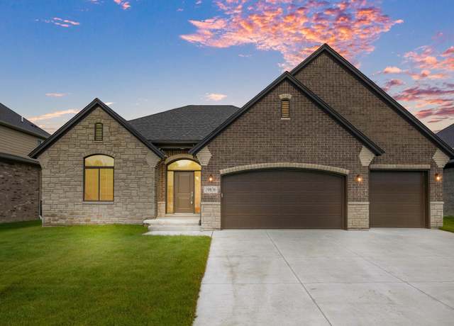Property at 19836 Chase Dr, Macomb, MI 48042, 3 beds, 2.5 baths
