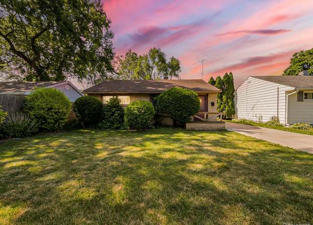 Property at 241 W Ann Arbor Ave, Pontiac, MI 48340, 2 beds, 1 bath