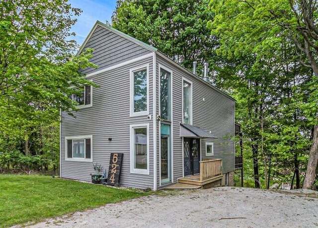 Property at 524 S Mears Ave, Whitehall, MI 49461, 2 beds