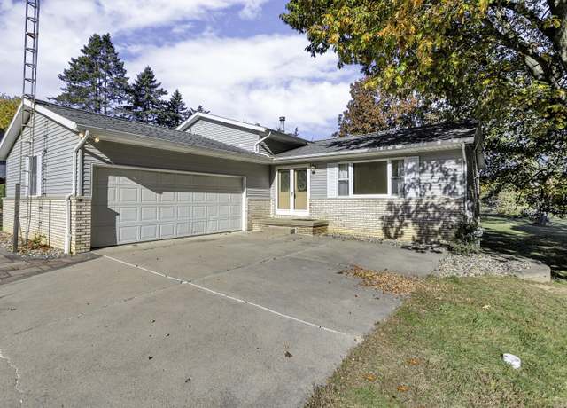 Property at 190 Steves Scenic Dr, Horton, MI 49246, 4 beds, 1.5 baths