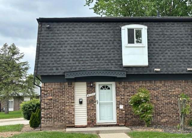 Property at 41102 N Woodbury Green Dr, Belleville, MI 48111, 2 beds, 1.5 baths