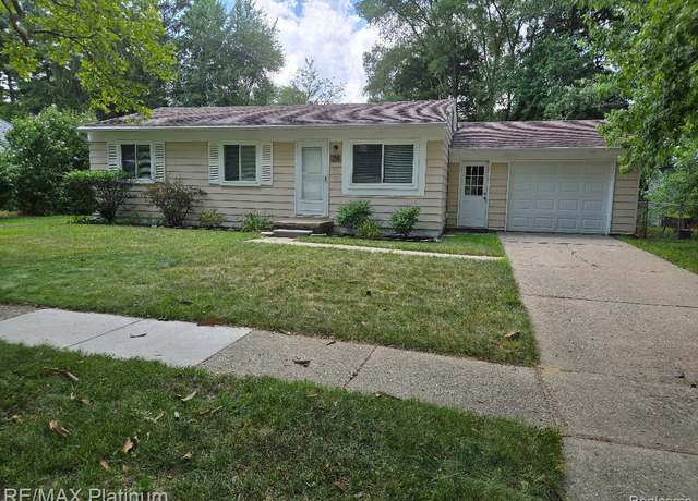 Property at 796 Devonshire Blvd, Brighton, MI 48116, 3 beds, 1 bath