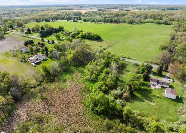 Property at 1611 E Bennington Rd, Owosso, MI 48867