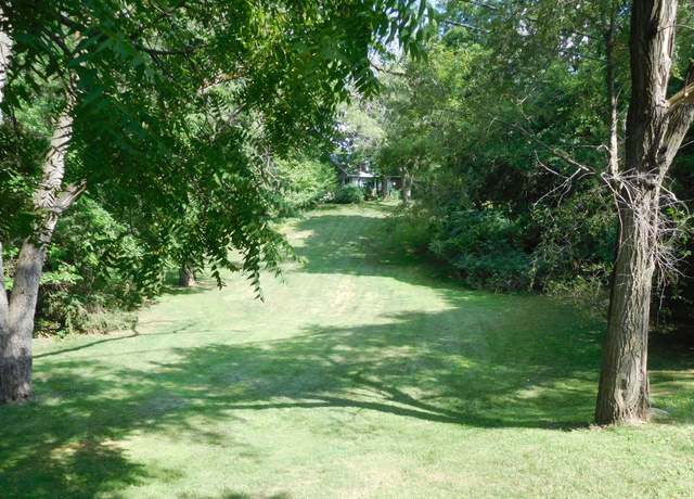 Property at 3655 Shady Beach Blvd, Orchard Lake, MI 48324, 4 beds, 1.5 baths