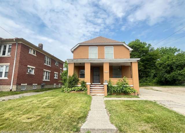 Property at 17541 Lahser Rd, Detroit, MI 48219, 5 beds, 2 baths