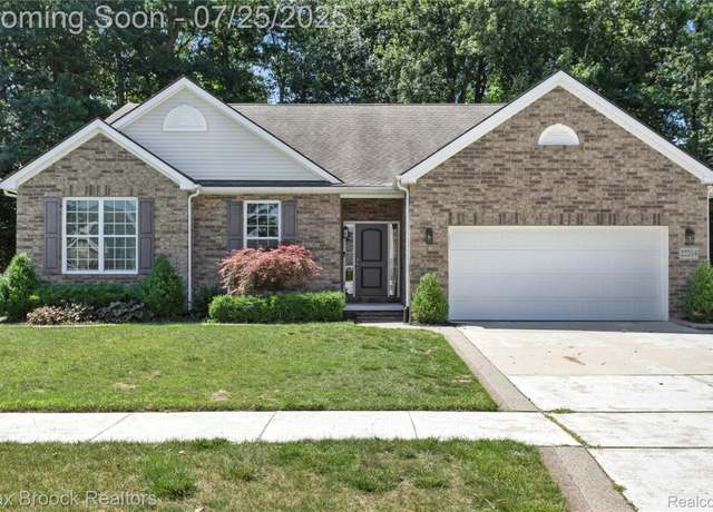 Property at 22214 Homestead Dr, Macomb, MI 48044, 3 beds, 3.5 baths